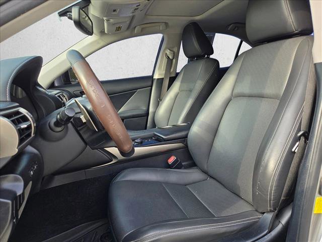Used 2014 Lexus IS 350 w/ Navigation Package image 17