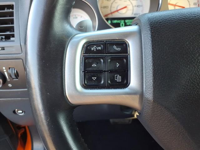 Used 2014 Dodge Challenger R/T RWD image 34