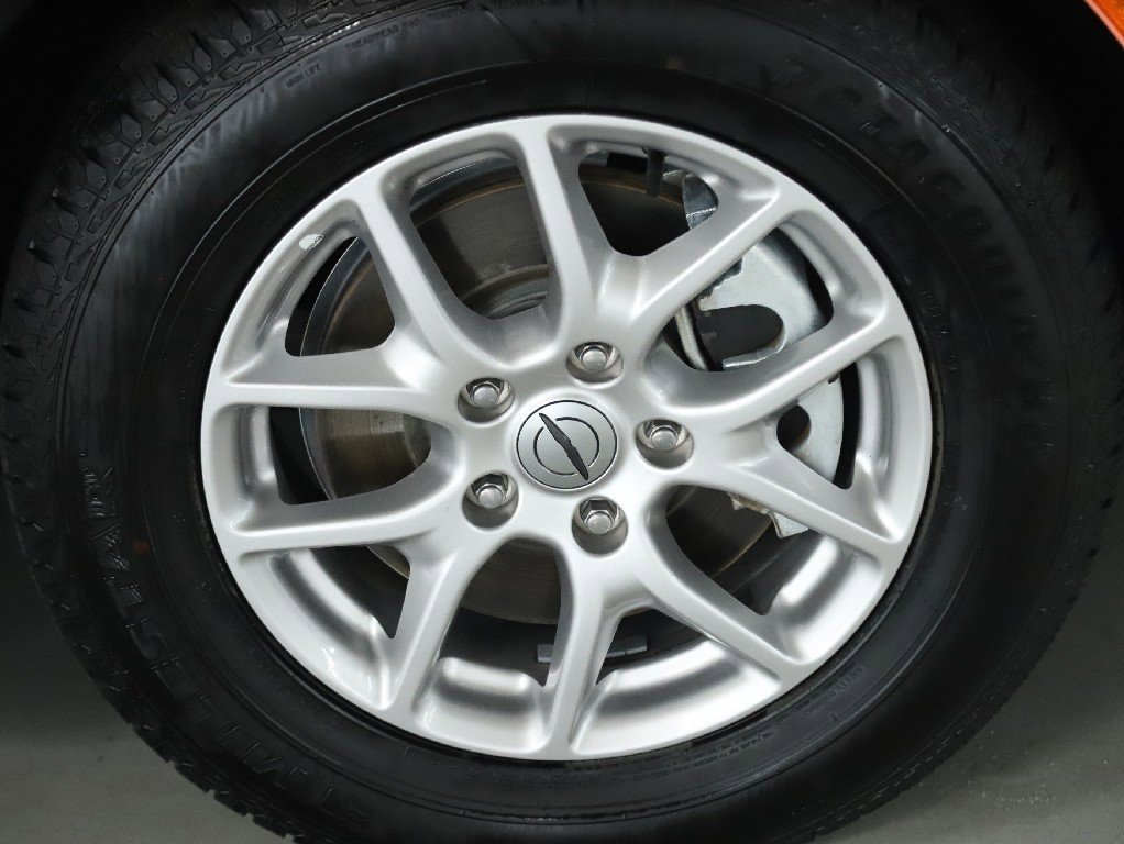 Used 2024 Chrysler Pacifica Touring-L image 10