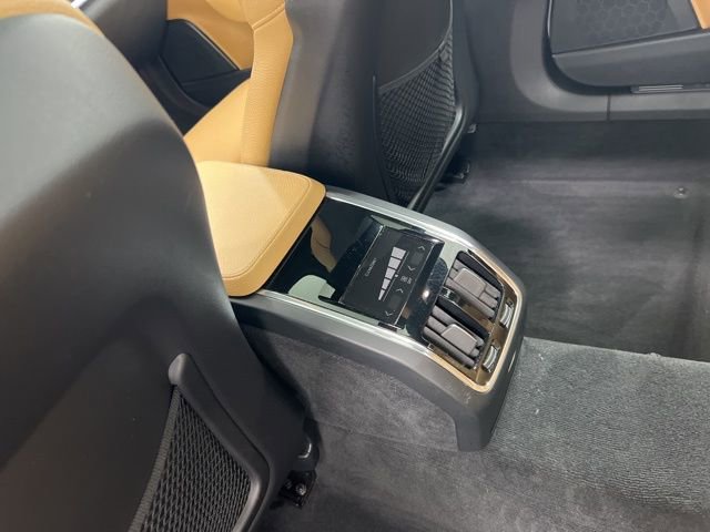 Used 2018 Volvo S90 T6 Momentum w/ Protection Package Premier image 18