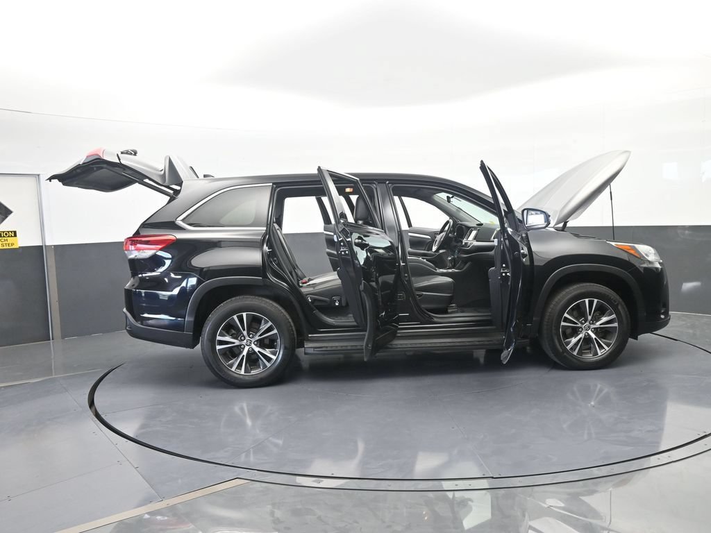 Used 2019 Toyota Highlander Plus FWD image 76