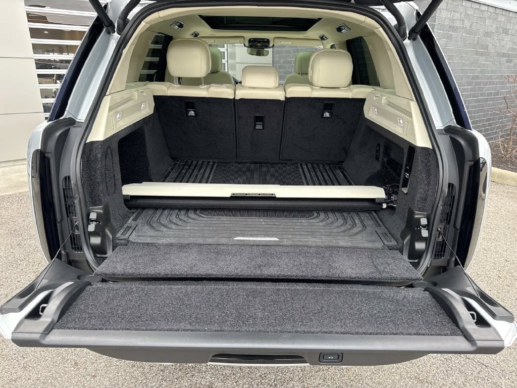 Used 2023 Land Rover Range Rover SE AWD/4WD image 6