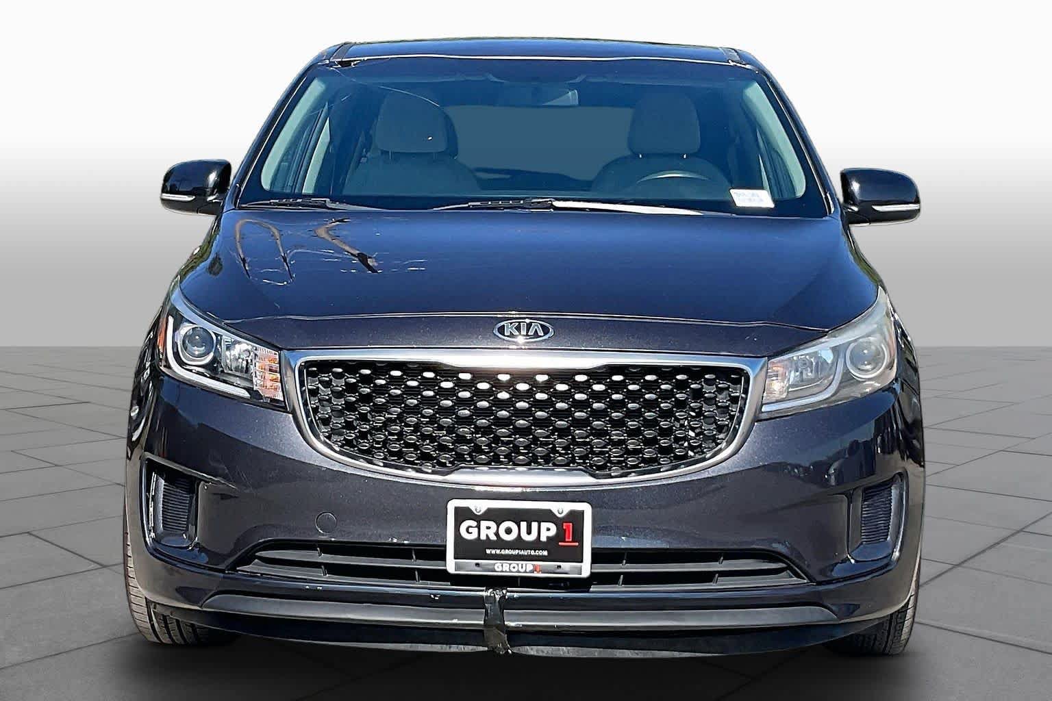 Used 2021 Kia Sedona LX FWD image 4