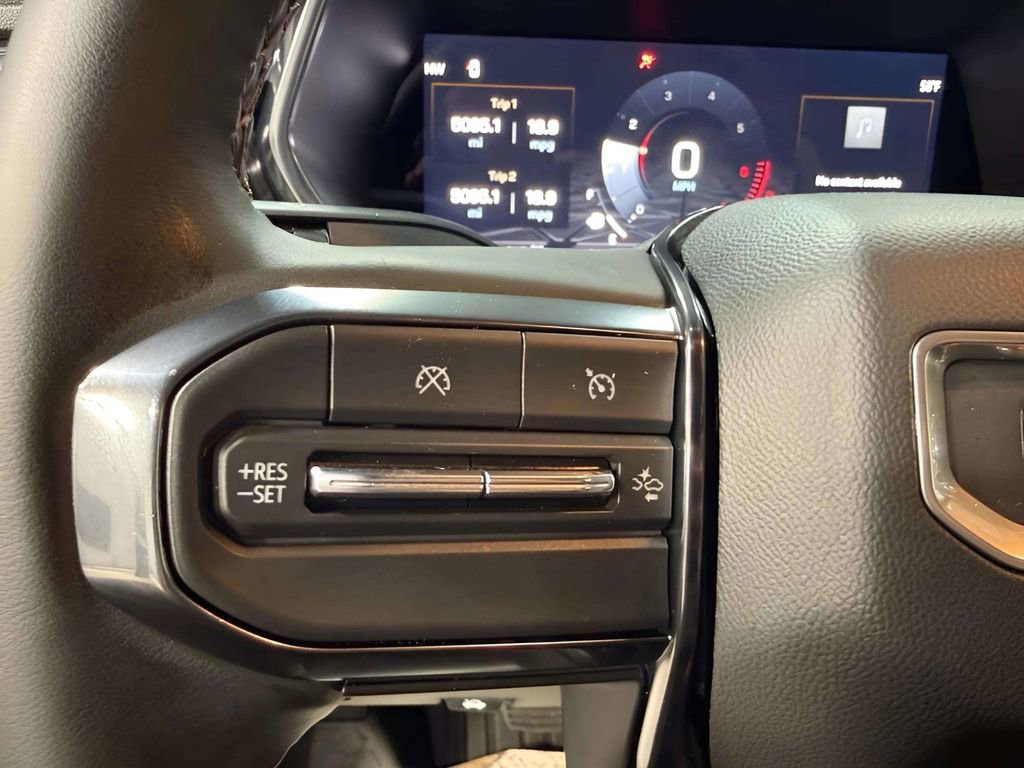 Used 2025 GMC Canyon AT4 AWD/4WD image 24