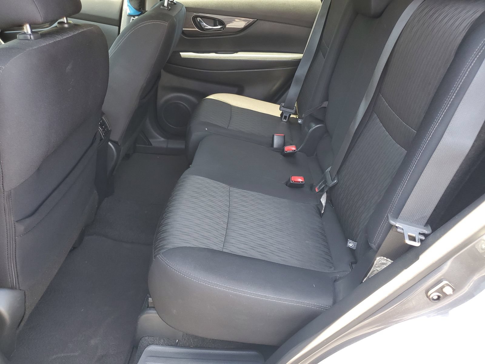 Used 2019 Nissan Rogue SV w/ Premium Package AWD/4WD image 21