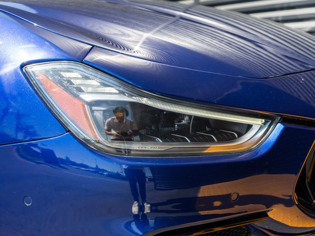 Used 2022 Maserati Ghibli Modena image 13