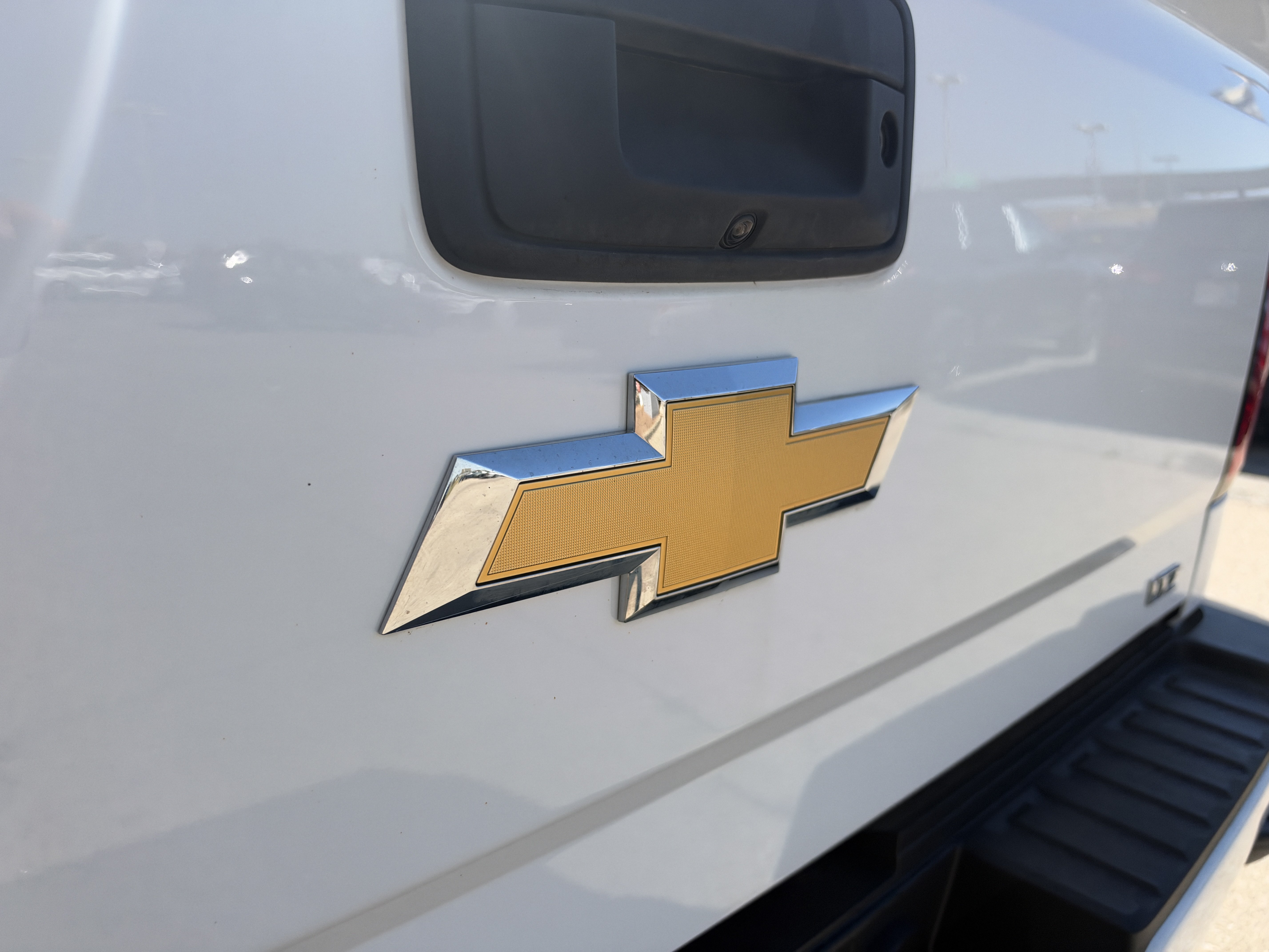 Used 2018 Chevrolet Silverado 3500 LTZ w/ Duramax Plus Package AWD/4WD image 8