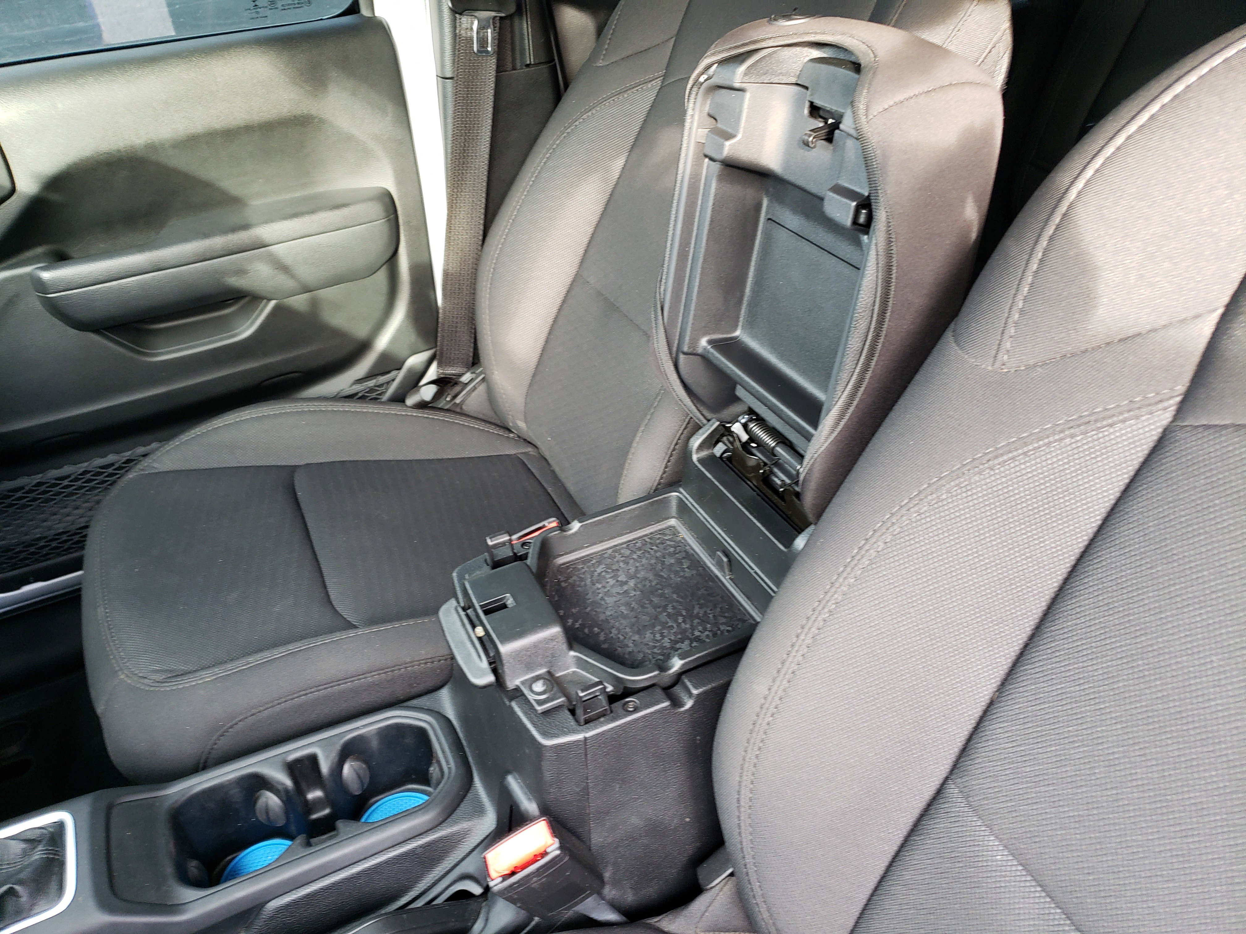 Used 2023 Jeep Wrangler Unlimited Sport image 28