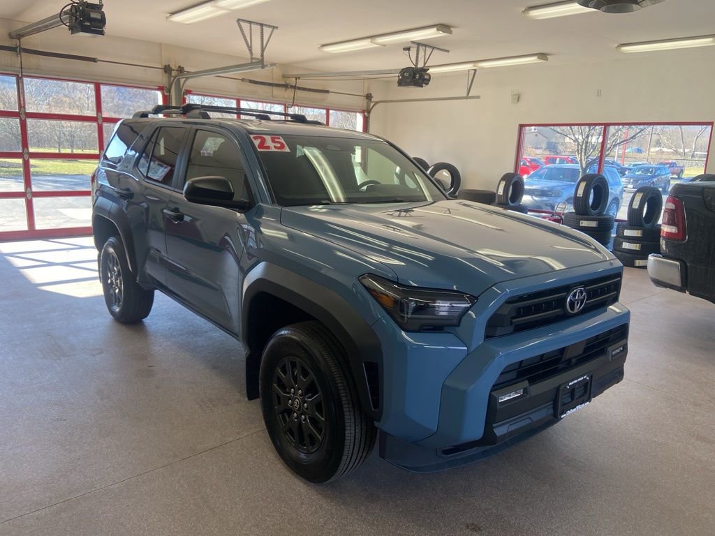 Used 2025 Toyota 4Runner SR5 AWD/4WD image 1