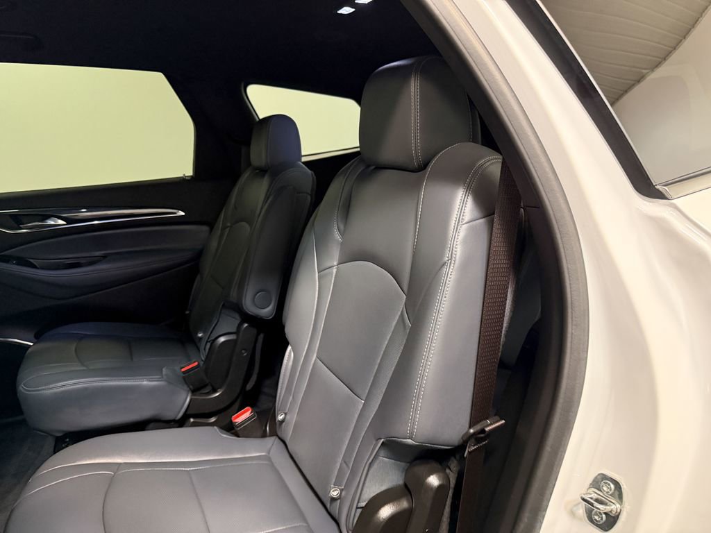 Used 2023 Buick Enclave Essence AWD/4WD image 48