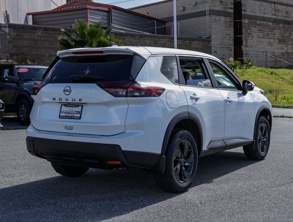 New 2026 Nissan Rogue SV image 4