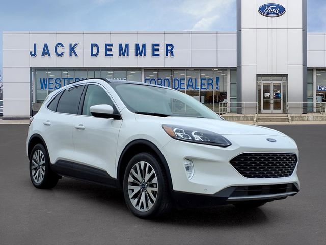 Certified 2022 Ford Escape Titanium w/ Class II Trailer Tow Package