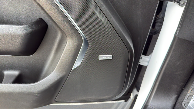Used 2023 Chevrolet Suburban High Country w/ Advanced Technology Package AWD/4WD image 9