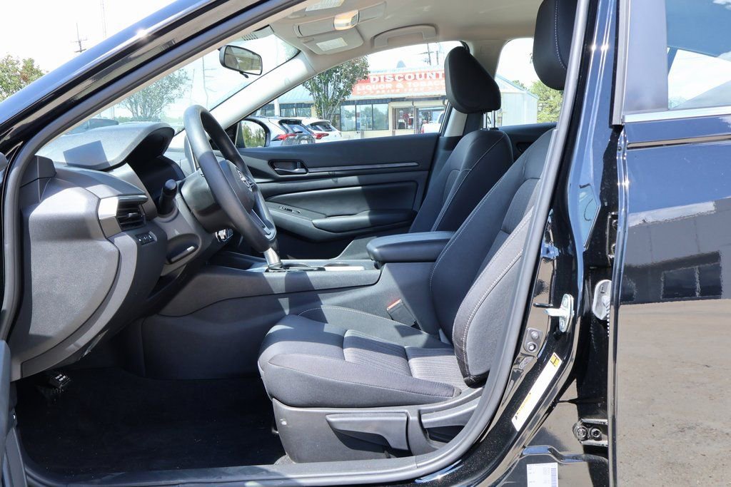 Certified 2025 Nissan Altima 2.5 S image 7