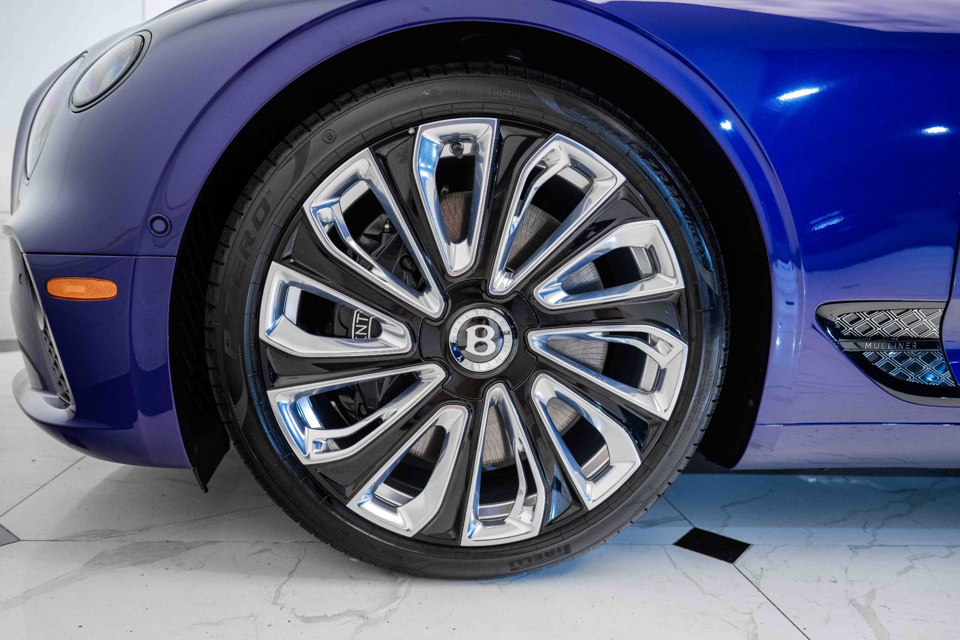 Used 2024 Bentley Continental GT Mulliner image 6