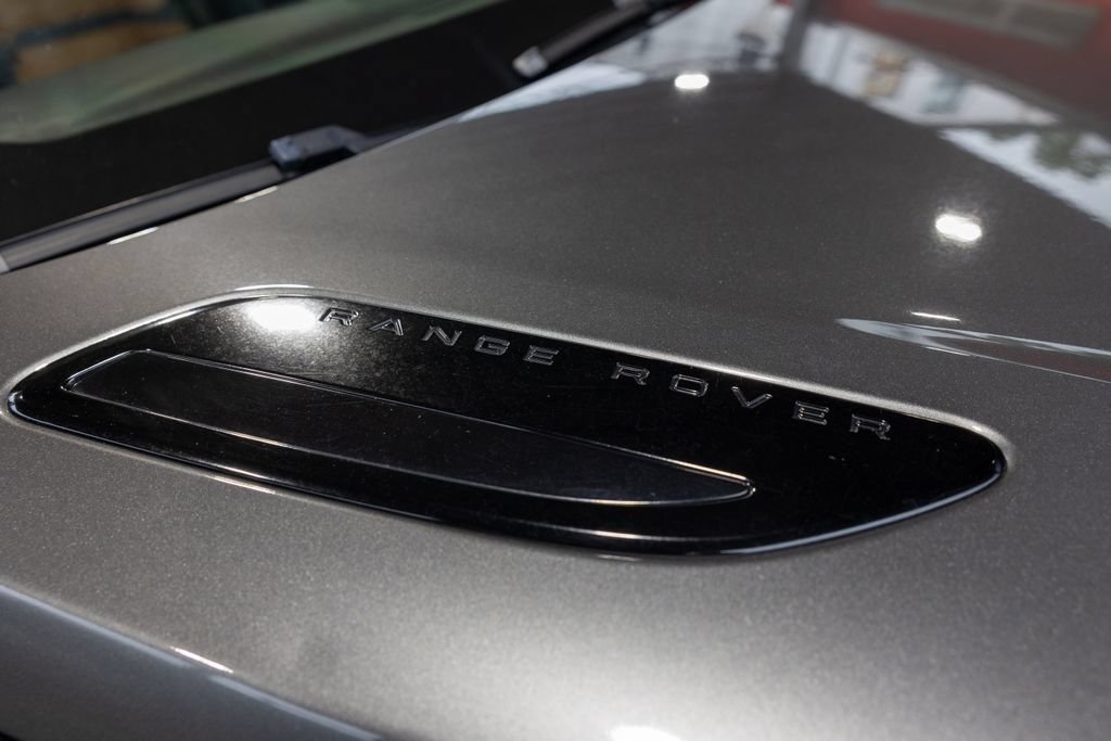Used 2019 Land Rover Range Rover Velar R-Dynamic SE AWD/4WD image 14