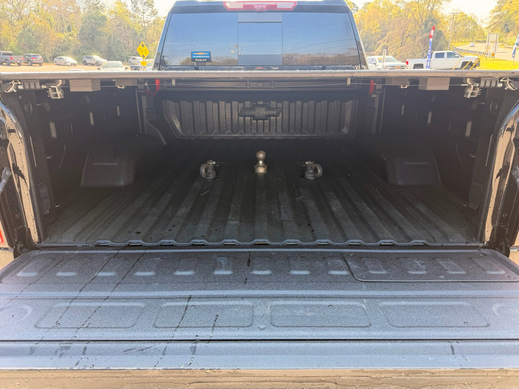 Used 2026 Chevrolet Silverado 2500 High Country w/ Midnight Edition image 6