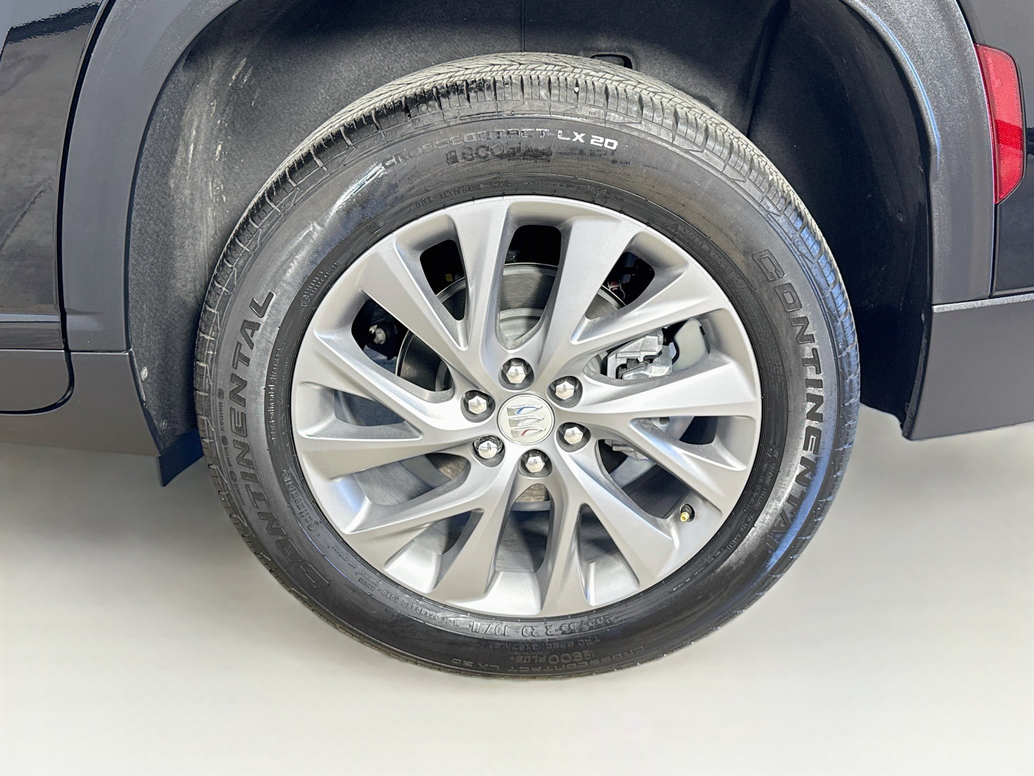 Used 2025 Buick Enclave Preferred FWD image 34
