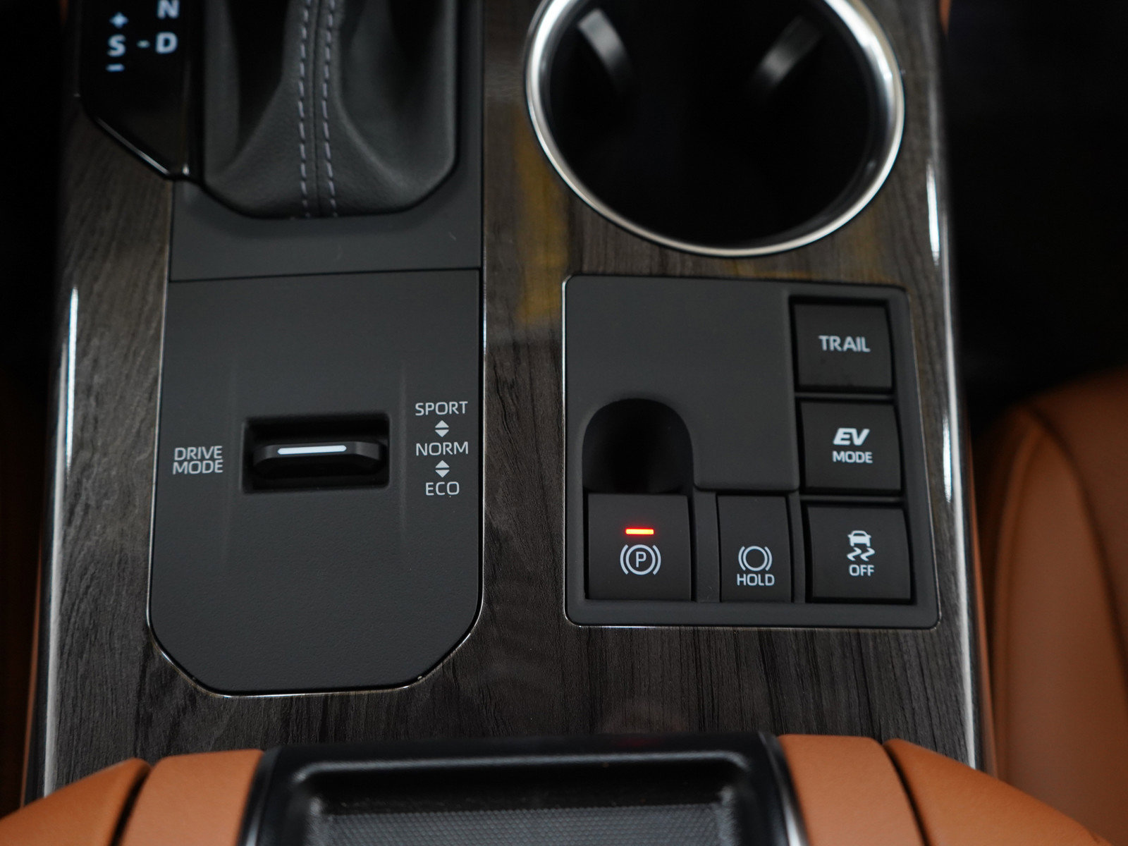 Used 2026 Toyota Highlander Platinum AWD/4WD image 25