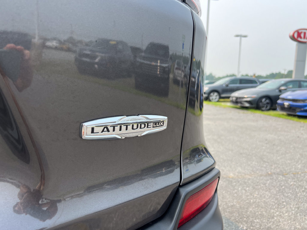 Used 2021 Jeep Cherokee Latitude Lux AWD/4WD image 5