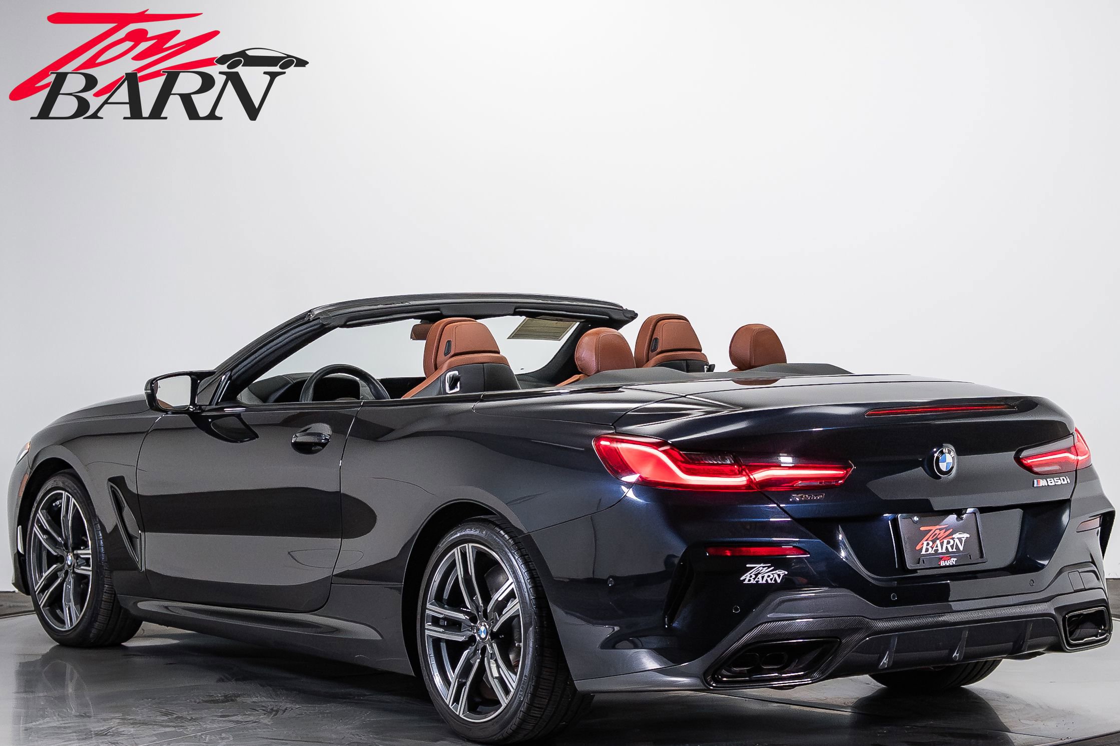 Used 2024 BMW M850i xDrive Convertible w/ M Carbon Exterior Package AWD/4WD image 3