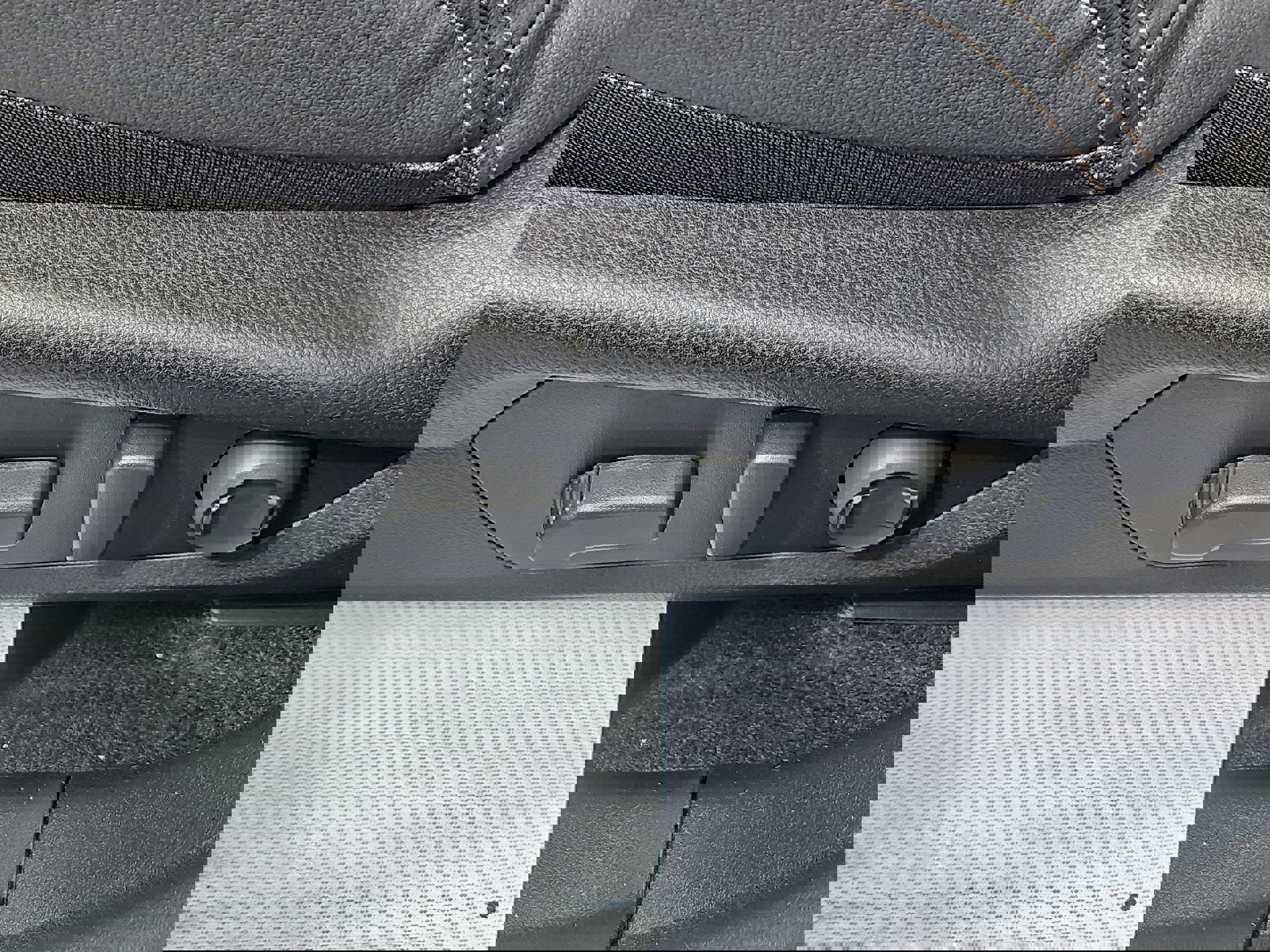 New 2026 Subaru Outback Limited image 17