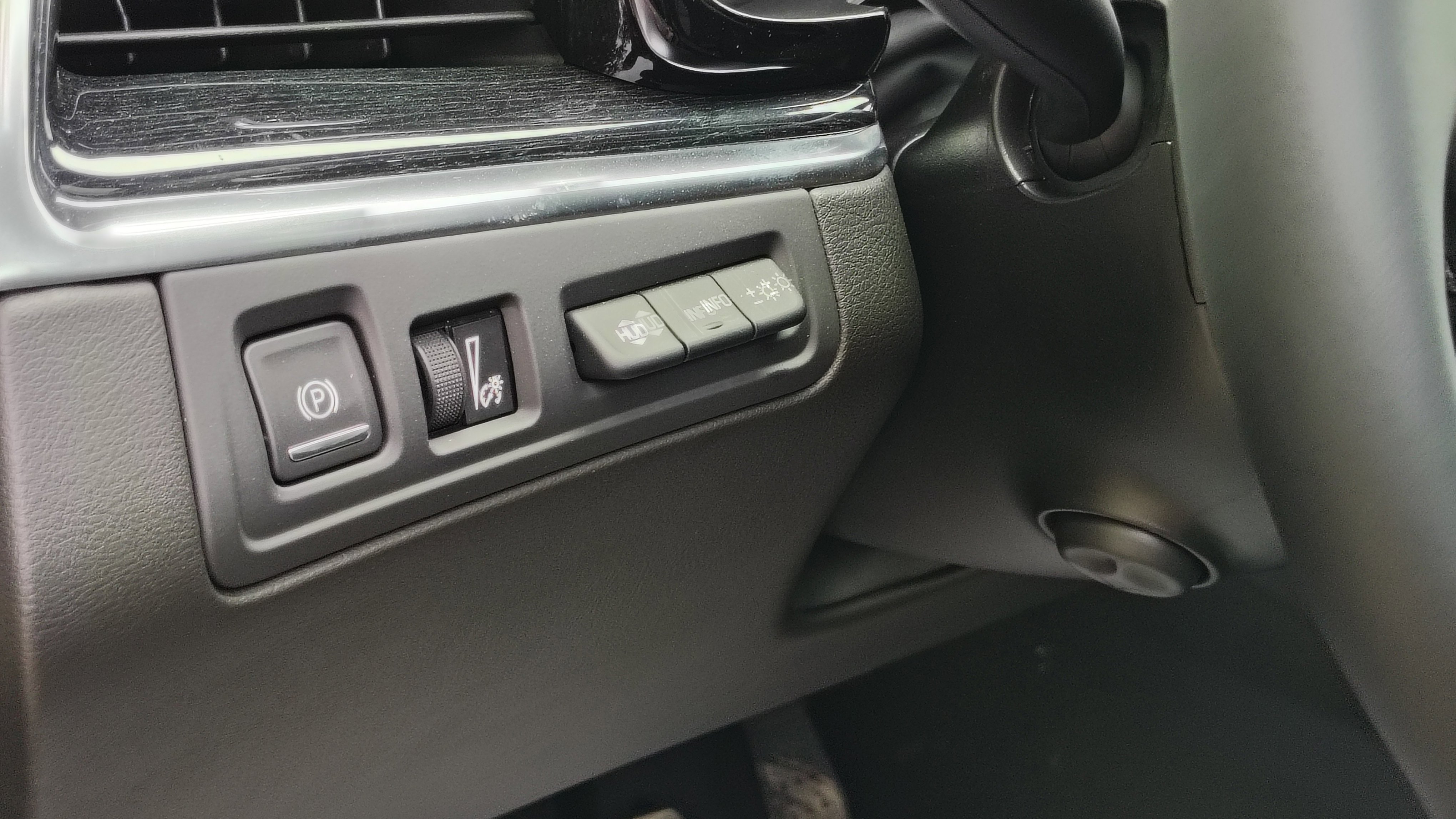 New 2025 Cadillac XT5 Premium Luxury w/ Technology Package image 11