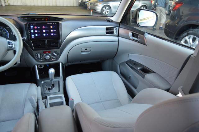 Used 2011 Subaru Forester 2.5X Premium w/ All-Weather Pkg image 48