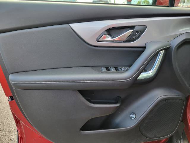 Used 2024 Chevrolet Blazer LT FWD image 6