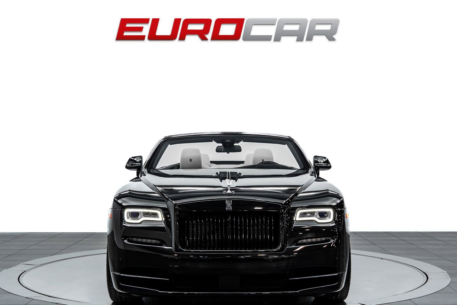 Used 2018 Rolls-Royce Dawn image 10
