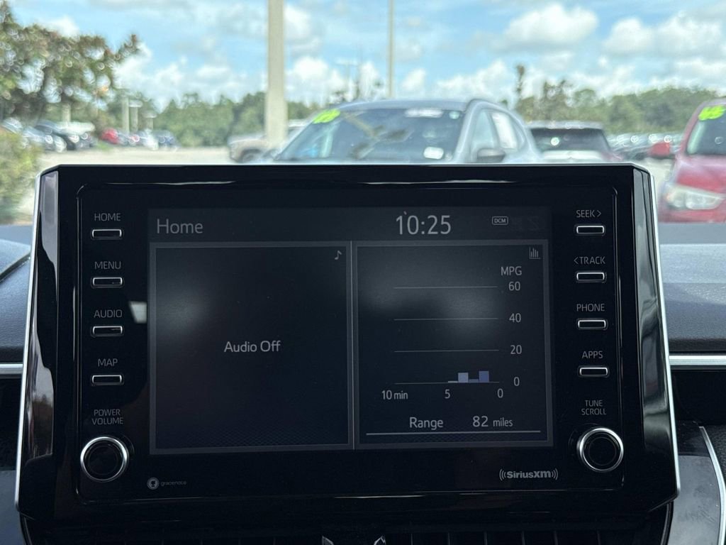 Used 2021 Toyota Corolla LE image 19