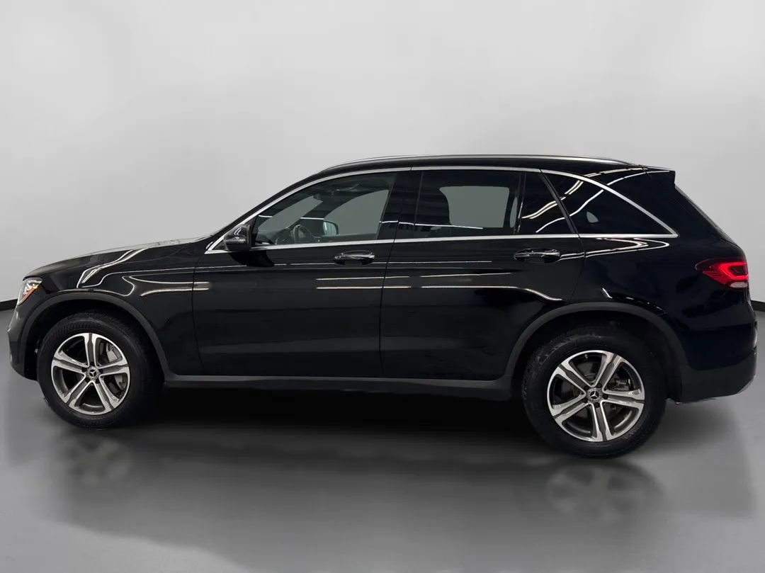 Used 2020 Mercedes-Benz GLC 300 4MATIC image 5