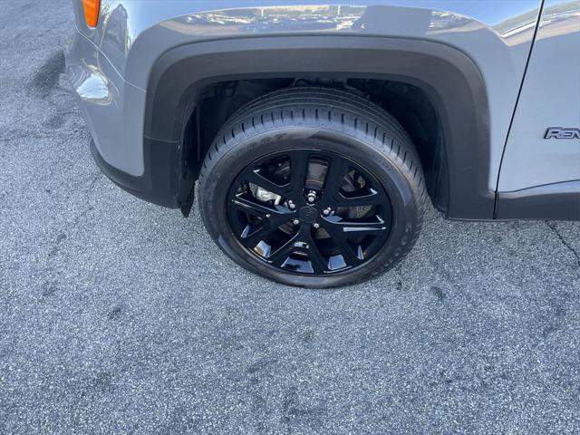 Certified 2022 Jeep Renegade Altitude w/ Convenience Group image 9