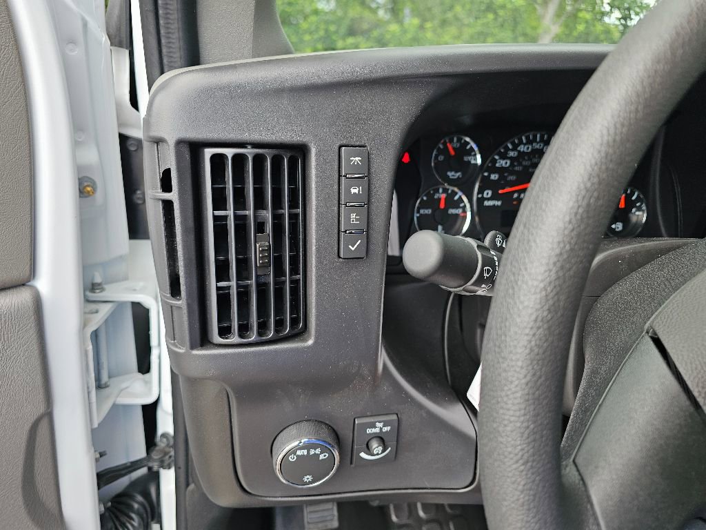 New 2025 GMC Savana 2500 Extended w/ Driver Convenience Package RWD image 28
