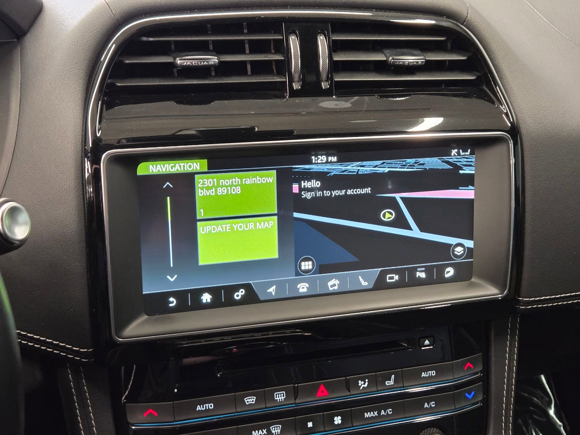 Used 2019 Jaguar F-PACE S image 21