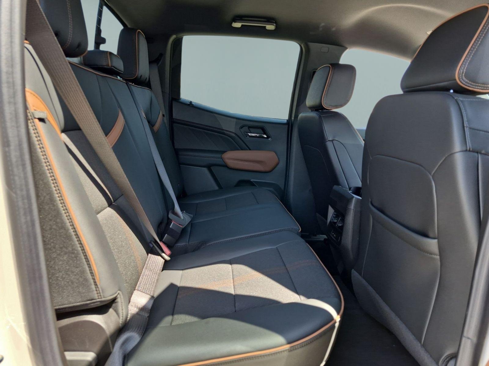 New 2026 GMC Canyon AT4 AWD/4WD image 26