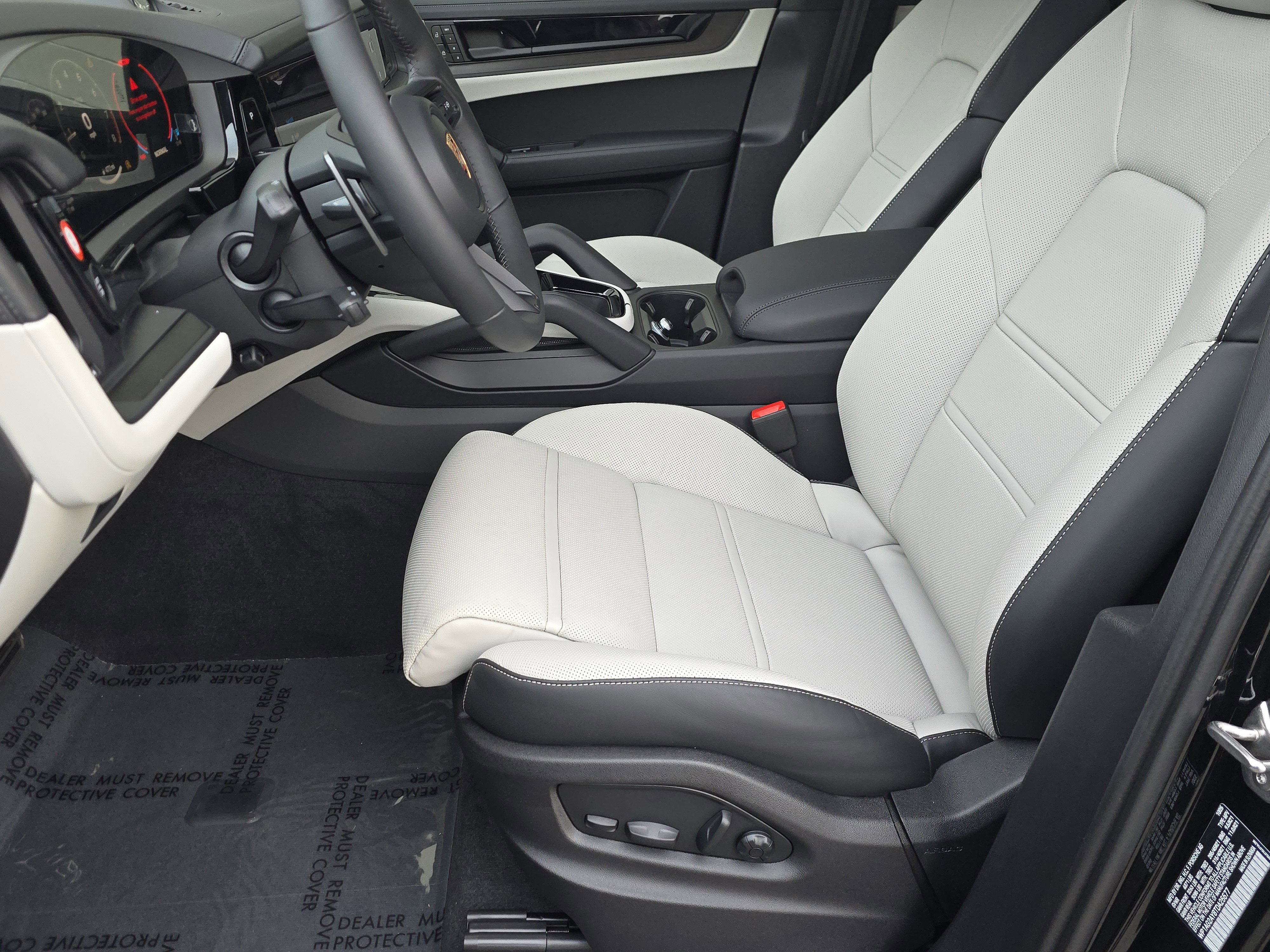 New 2026 Porsche Cayenne GTS image 5