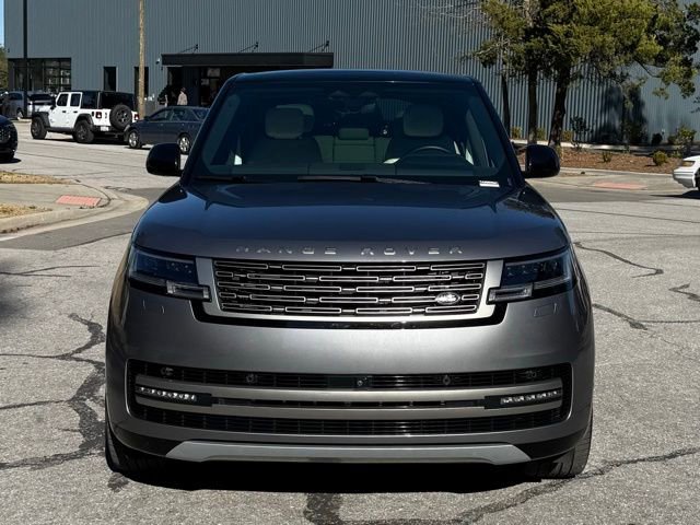 Certified 2024 Land Rover Range Rover SE image 7