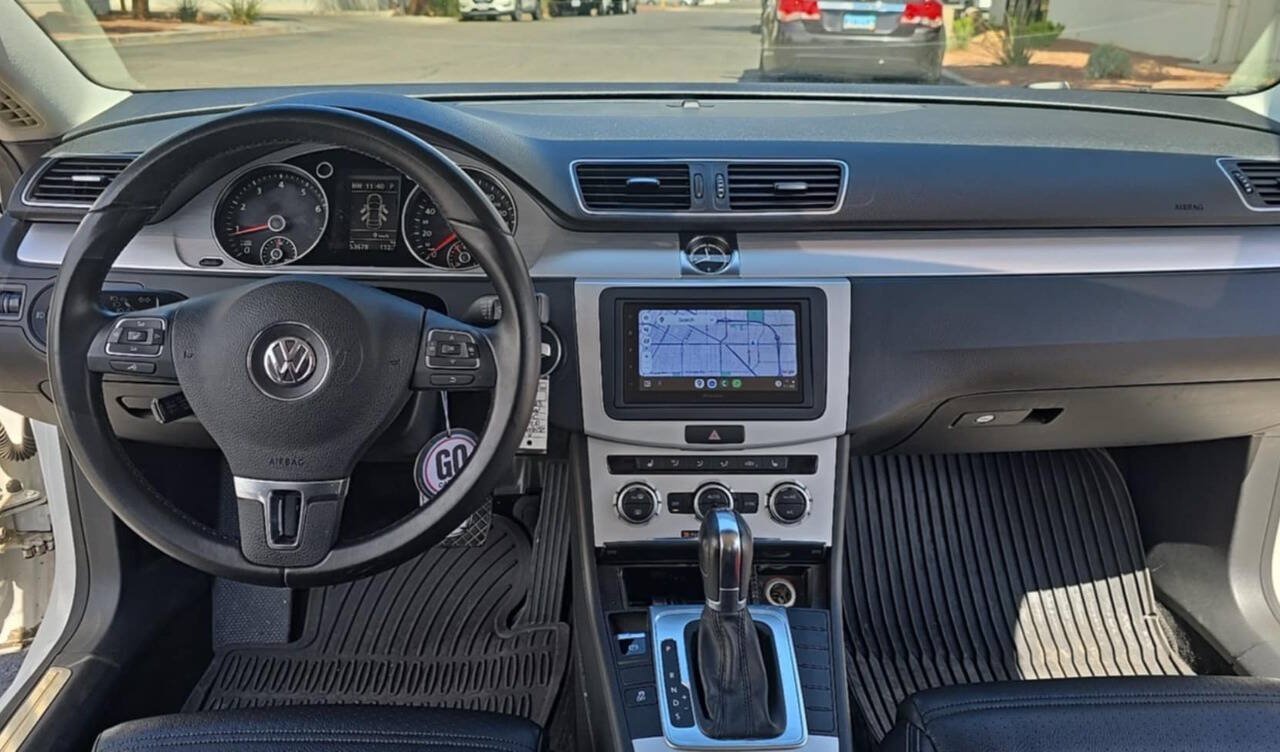 Used 2016 Volkswagen CC Trend FWD image 9