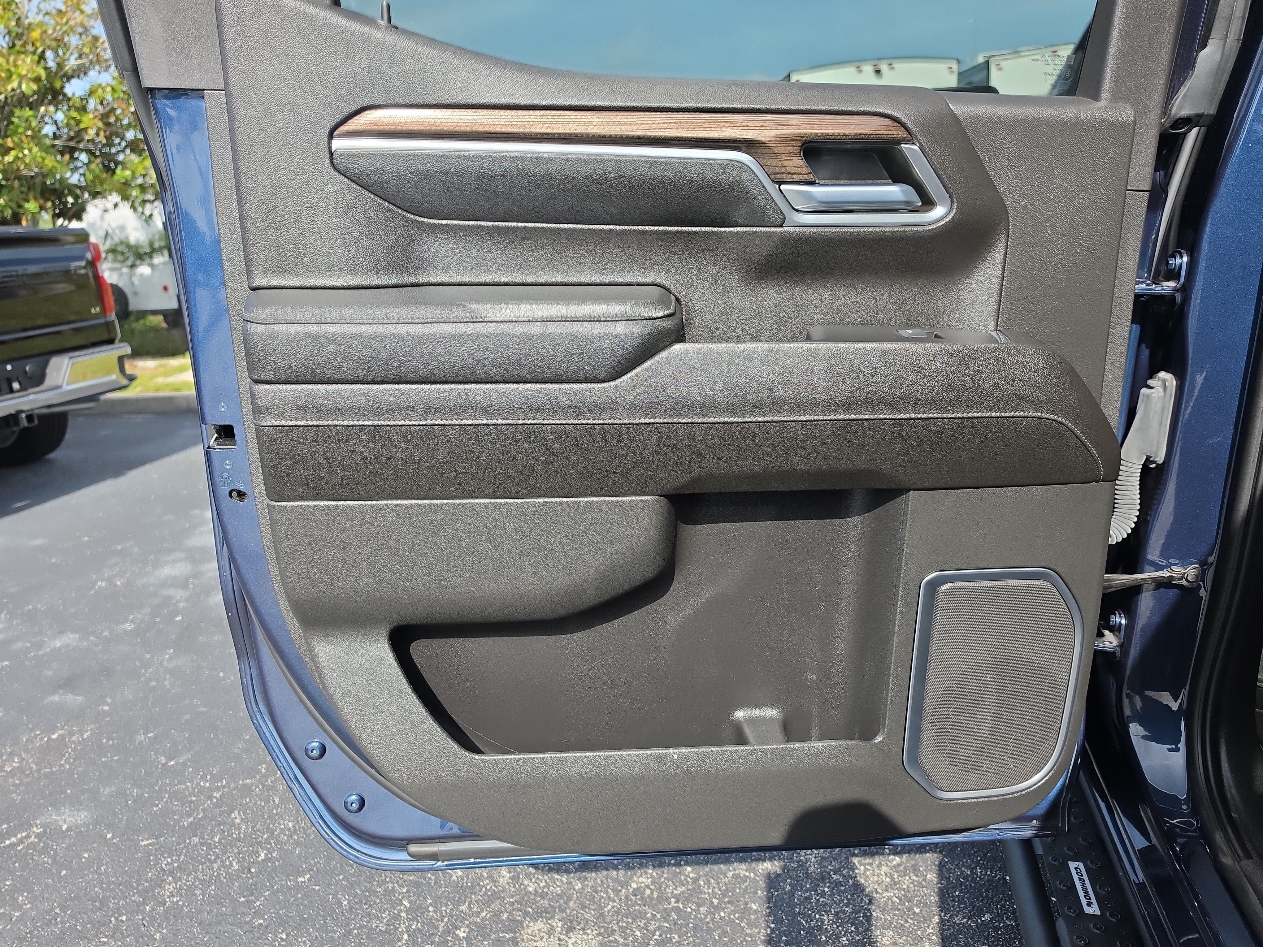 Certified 2023 Chevrolet Silverado 1500 LT AWD/4WD image 14