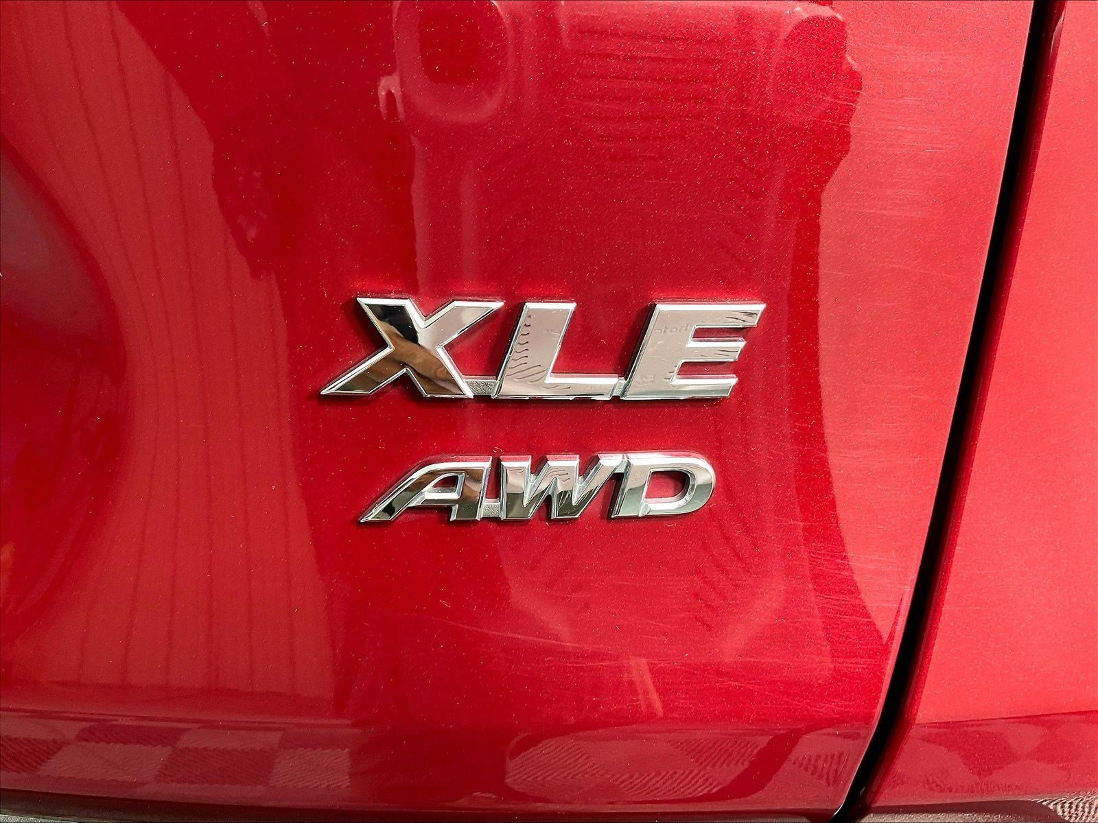 Used 2021 Toyota RAV4 XLE w/ Convenience Package AWD/4WD image 24