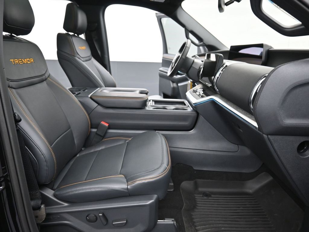 New 2025 Ford Expedition Tremor image 27