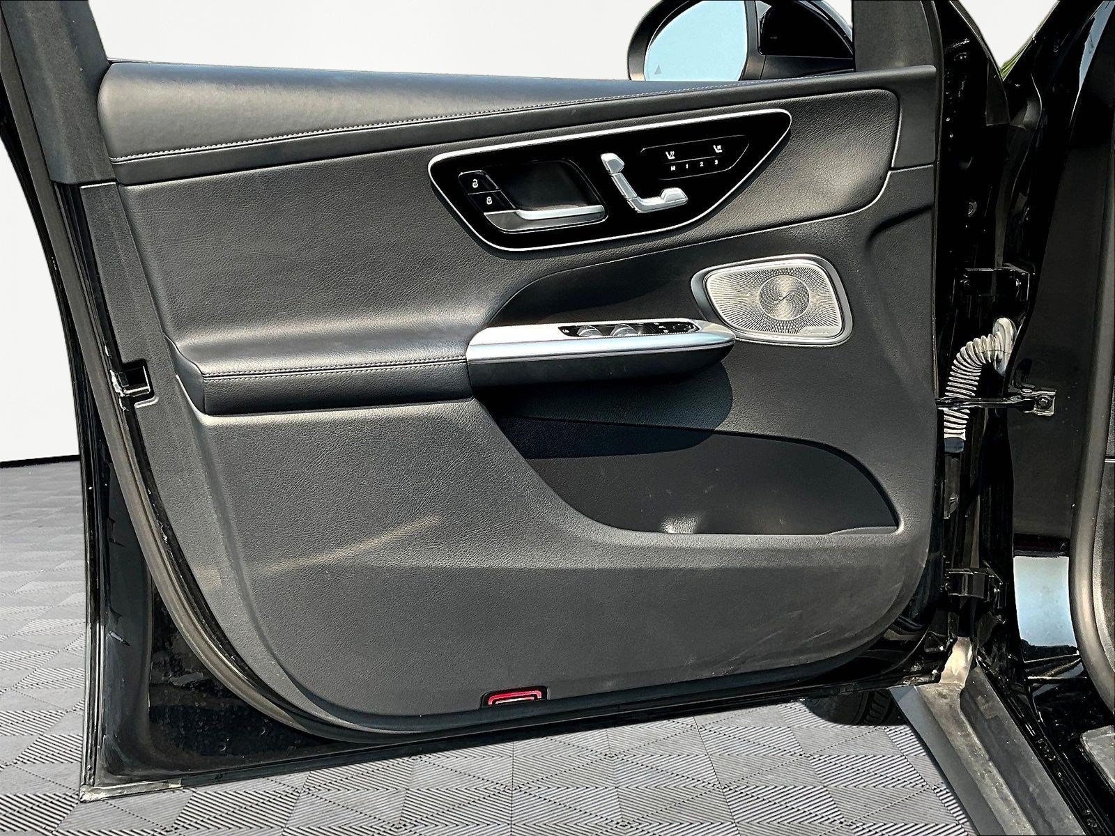 Used 2023 Mercedes-Benz GLC 300 4MATIC image 19