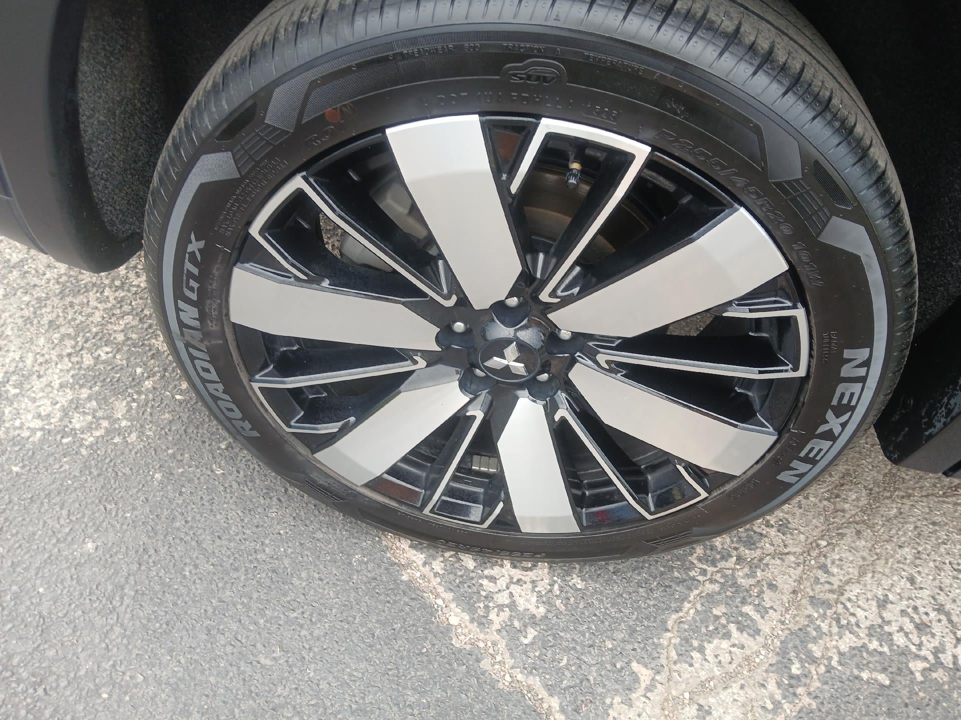 Used 2025 Mitsubishi Outlander SE AWD/4WD image 8