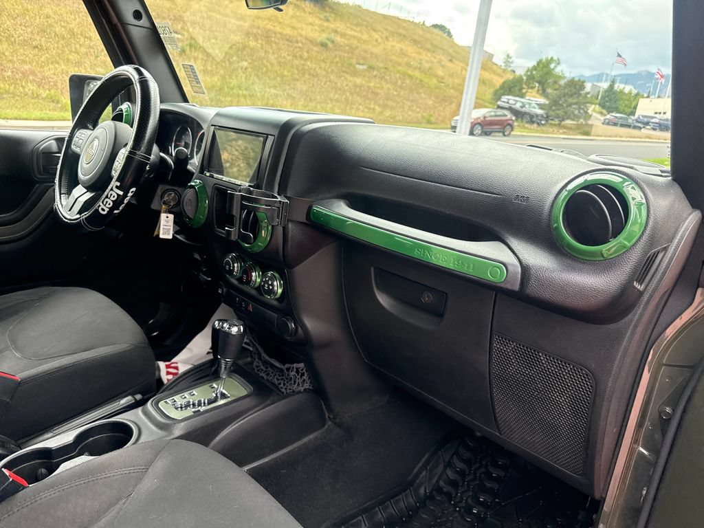 Used 2015 Jeep Wrangler Sport AWD/4WD image 23