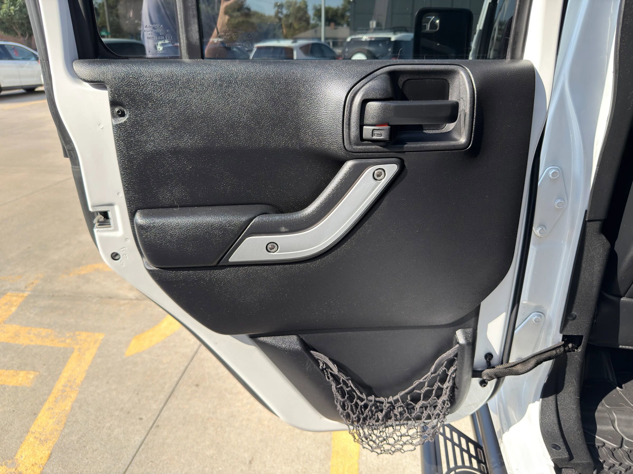 Used 2014 Jeep Wrangler Unlimited Rubicon image 24