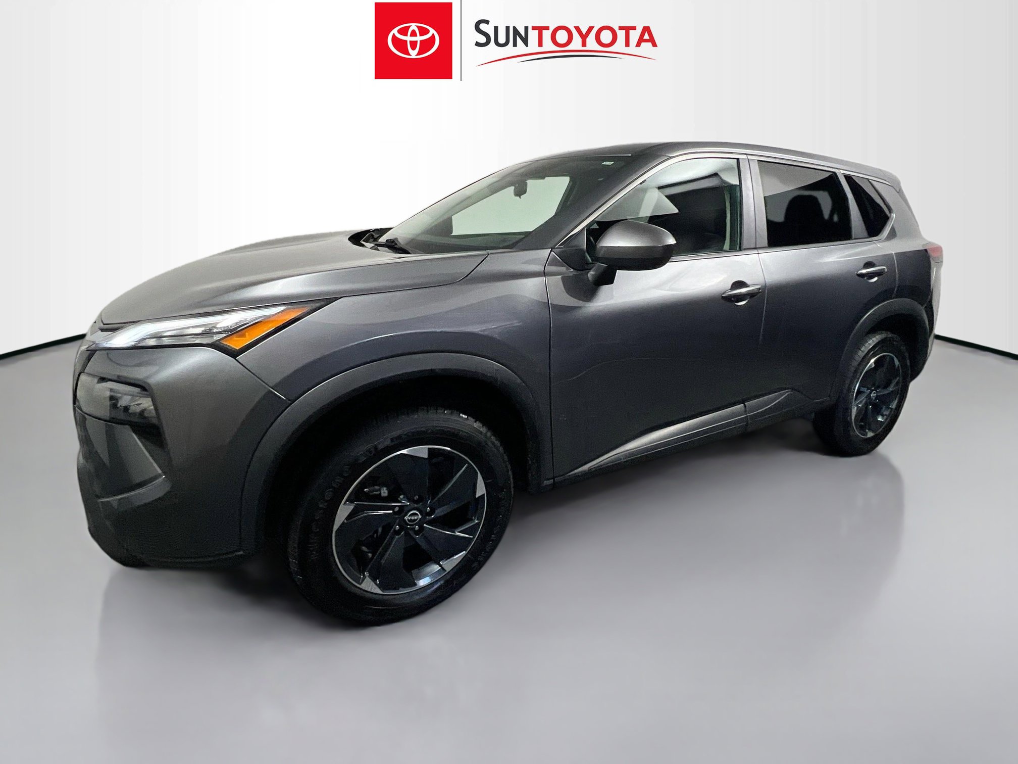 Used 2024 Nissan Rogue SV image 9