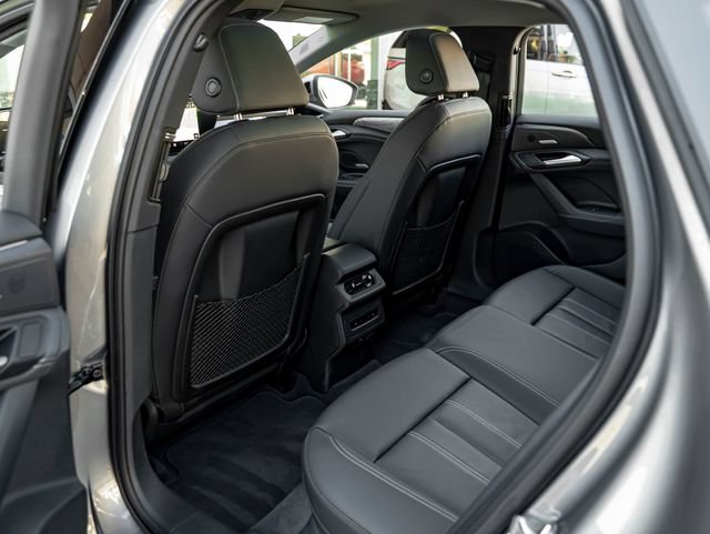 Used 2025 Audi A6 e-tron Premium Plus w/ Premium Plus AWD/4WD image 27