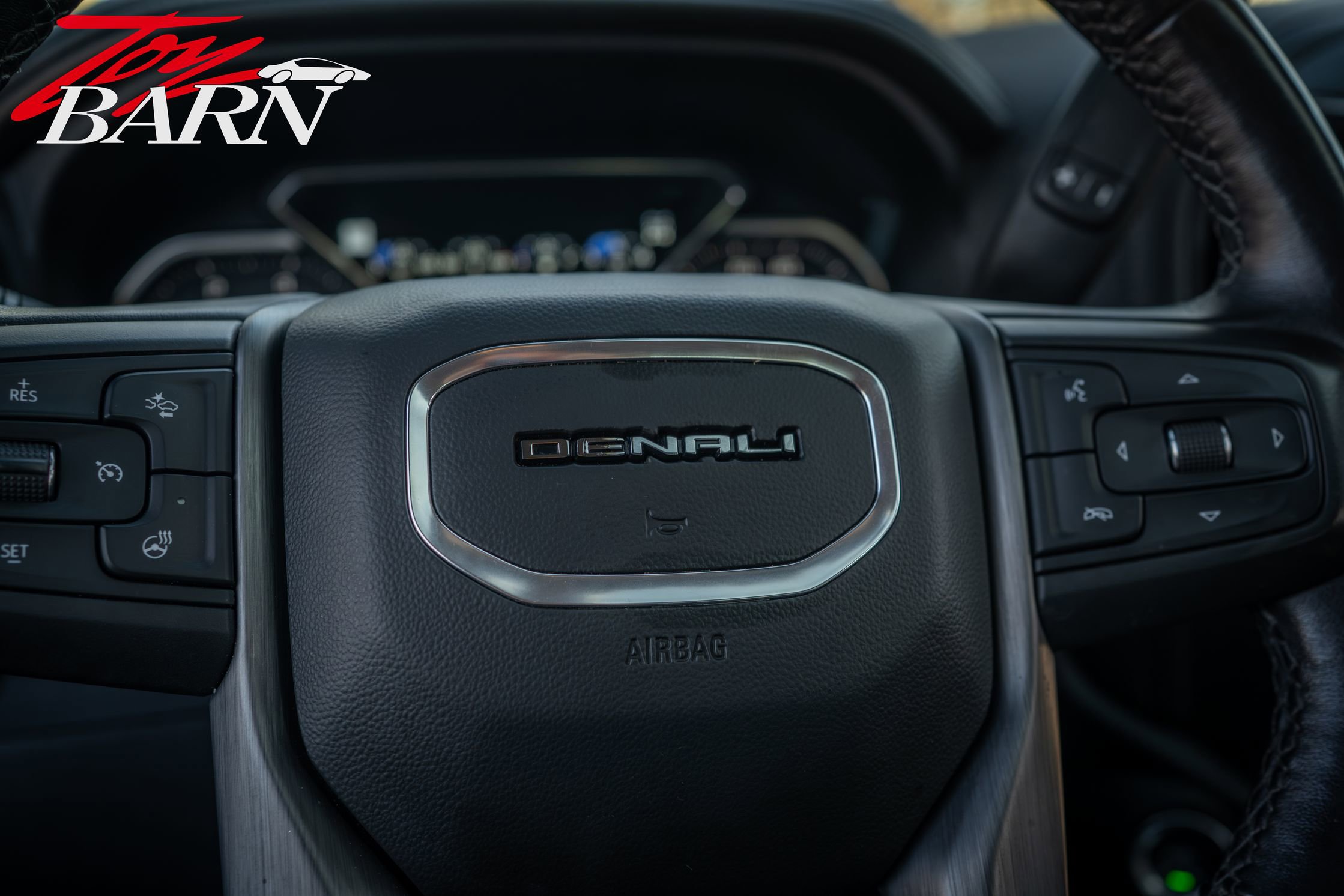 Used 2022 GMC Sierra 3500 Denali image 32