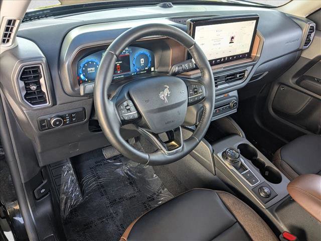 Certified 2025 Ford Bronco Sport Outer Banks w/ Outer Banks Tech Package+ AWD/4WD image 10
